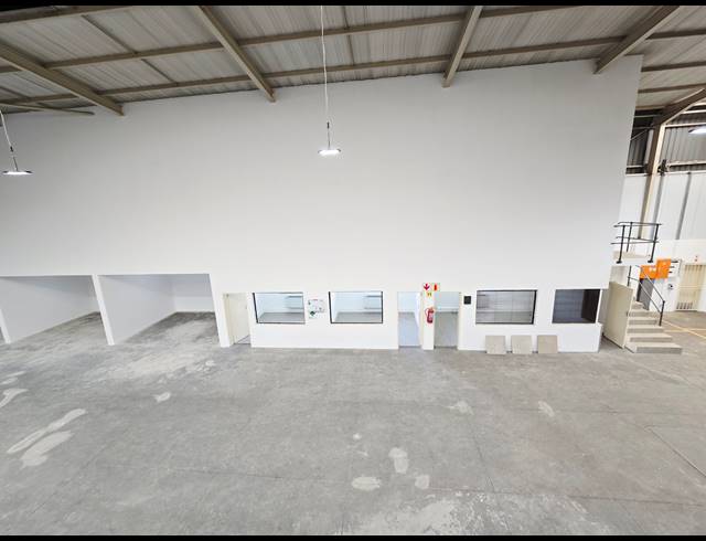 2,842M² WAREHOUSE FOR SALE IN NORTH RIDING